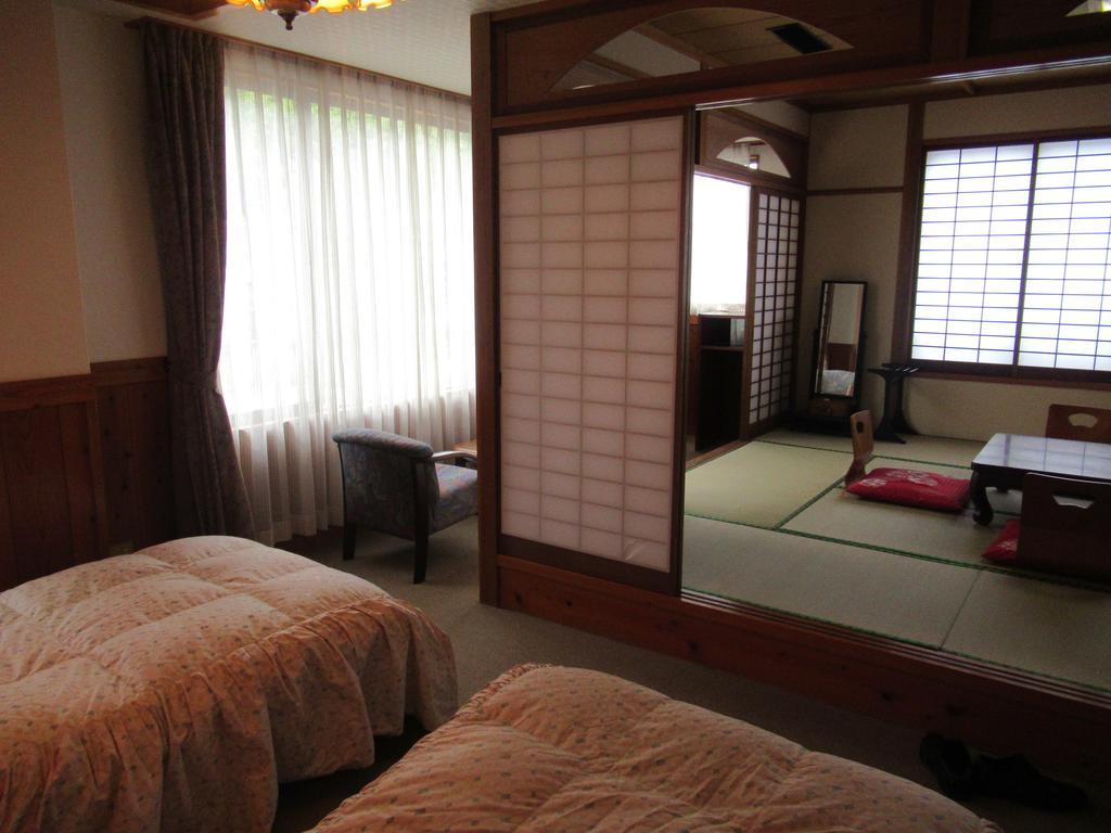 Amagase Onsen Hotel Suikoen ฮิตะ ภายนอก รูปภาพ